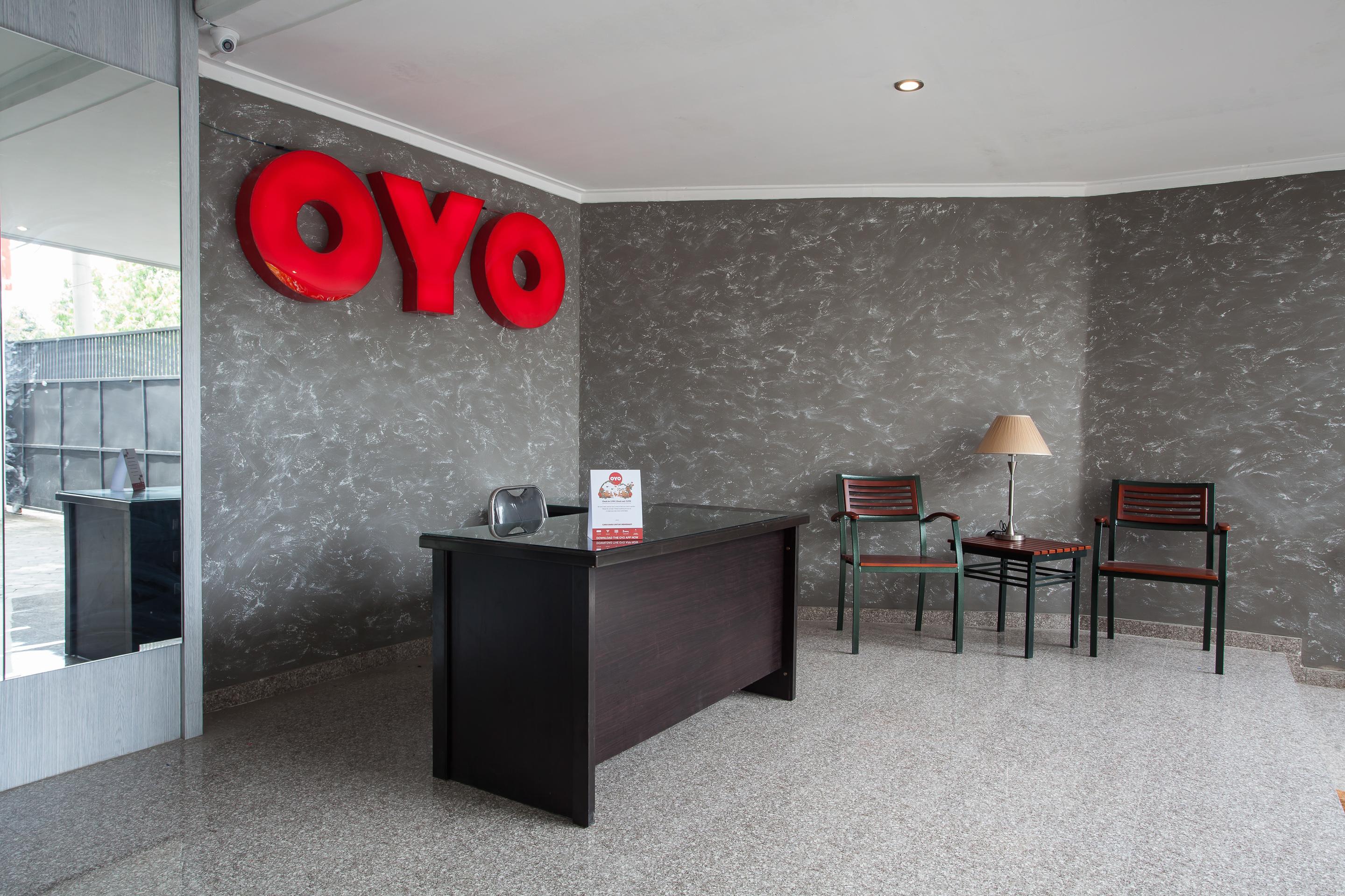 Super Oyo Capital O 134 Lg Residence Surabaya Exterior foto
